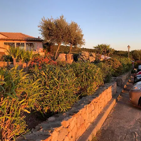 Villino Fiori Di Baragge * بالاو